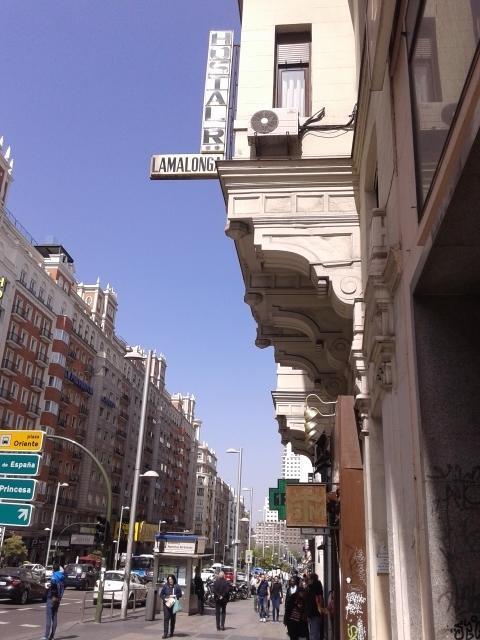 Hostal Lamalonga Hotel Madrid Exterior photo